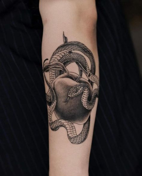 Forbidden Fruit Tattoo, Eve Tattoo, Apple Tattoo, Phönix Tattoo, Fruit Tattoo, Serpent Tattoo, Snake Tattoo Design, Traditional Tattoo Design, Detailed Tattoo