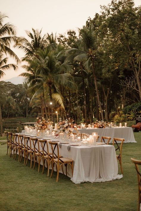 Wedding at Four Seasons Chiang Mai - Alen Karupovic Thai Wedding, Wedding Decor Elegant, Miami Wedding, Chiang Mai, Wedding Locations, Wedding Backdrop, Happily Ever After, Four Seasons, Wedding Designs