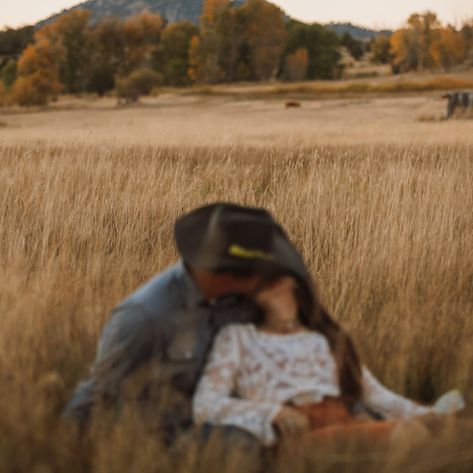 a cowboy kind of love ☼ ☼ ☼ ☼ #tinystoriesphotography #westernphotography #ranchphotography #westerncouple #couple #tinystoriespresets Cowboy Life Aesthetic, Country Photoshoot Ideas Couples, Country Romance Aesthetic, Western Photoshoot Ideas Couple, Cowboy Couple Photoshoot, Cowboy Romance Aesthetic, Country Love Aesthetic, Cowboy Engagement Pictures, Country Couple Aesthetic