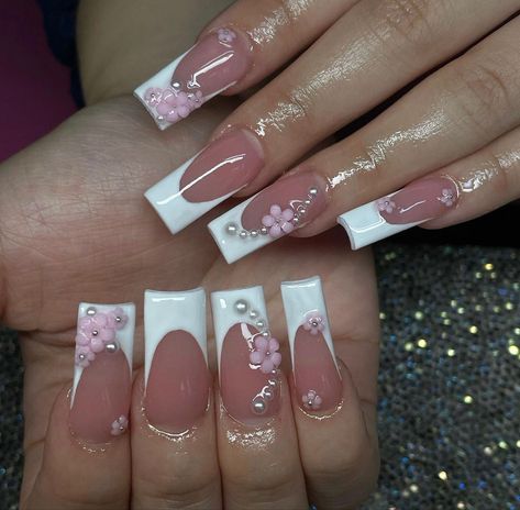 Girly Acrylic Nails, French Tip Acrylic Nails, Simple Acrylic Nails, Classy Acrylic Nails, Acrylic Nails Coffin Pink, Soft Nails, Unique Acrylic Nails, White Nail, Bling Acrylic Nails