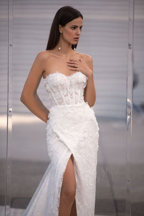 Pollardi Wedding Dress, Corset With Flowers, Dress With Heart Cutout, Royal Wedding Gown, Wrap Wedding Dress, Wedding Wows, Off The Shoulder Wedding Dress, Shoulder Wedding Dress, Flowers 3d