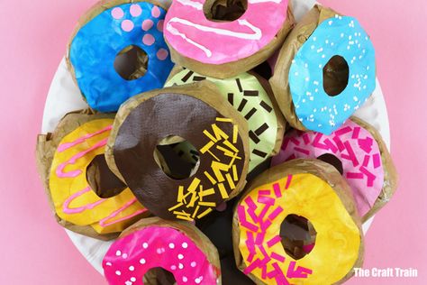 Donut Crafts For Kids, Diy With Paper, Paper Donut, Construction Paper Crafts For Kids, Donut Diy, Donut Craft, Brown Paper Lunch Bags, Toy Kitchens, Donut Art