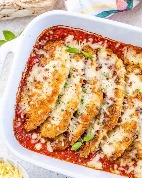 Weeknight Chicken Parm | Clean Food Crush Weeknight Chicken, Marinara Sauce Recipe, Marinara Sauce Homemade, Clean Food Crush, Chicken Parm, Homemade Marinara, Food Crush, Perfect Lunch, Clean Food