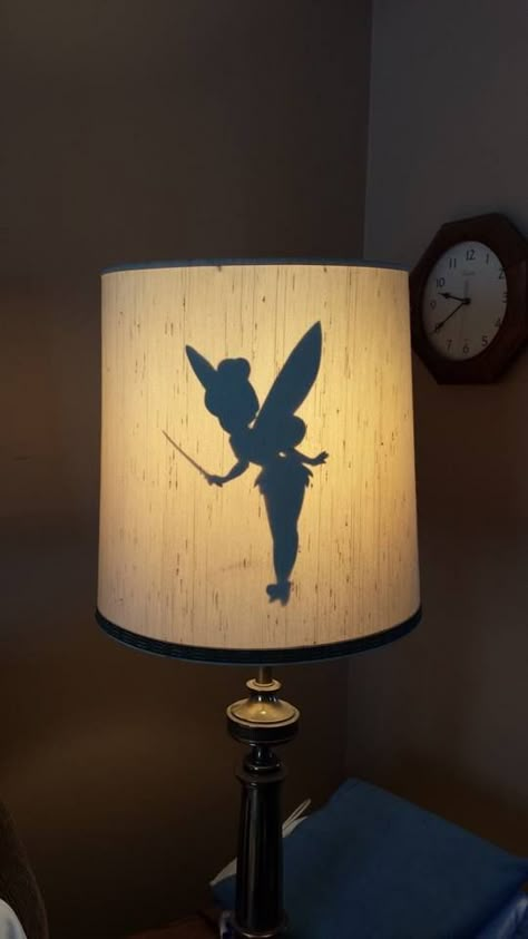 TinkerBell Party : TinkerBell on the inside of the lamp shade! Tinker Bell Bedroom, Tinkerbell Room Ideas, Tinker Bell Room Decor, Tinkerbell Room Decor, Tinkerbell Bedroom, Tinkerbell Room, Tinkerbell Nursery, Disney Lamp, Disney Room Decor