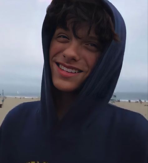 Caleb Bratayley, Caleb Logan Bratayley, Caleb Leblanc, Caleb Logan, Hayley Leblanc, A Beautiful Soul, Jojo Anime, Attractive People, Beautiful Soul