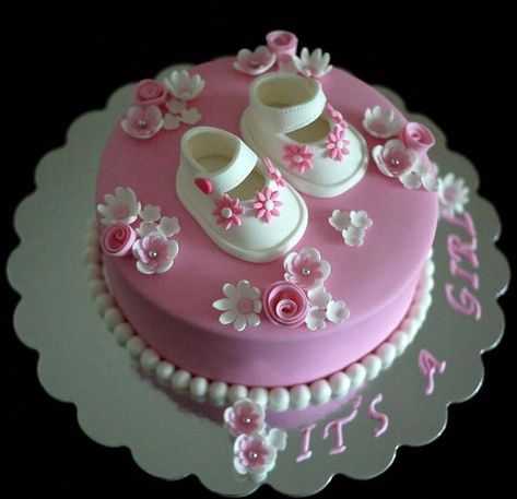 Christening Cake Designs, Girl Shower Cake, Baby Shower Cake Designs, Bolo Minnie, Baby Shower Cakes Girl, Girl Baby Shower Decorations, Baby Birthday Cakes, Christening Cake, Girl Cake