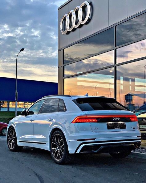 Audi Rsq8, Audi Sports Car, Dream Cars Audi, Luxury Cars Audi, Audi Q8, Audi Car, New Luxury Cars, Cars Audi, Sport Automobile