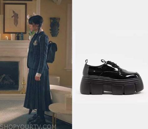 Wednesday School Aesthetic, Wednesdays Shoes, Wednesday Style Outfits, Wednesday Addams Shoes, Wednesday Addams Outfit Inspiration, Wednesday Addams Inspired Outfit, Wednesday Shoes, Wednesday Clothes, Wednesday Addams Style