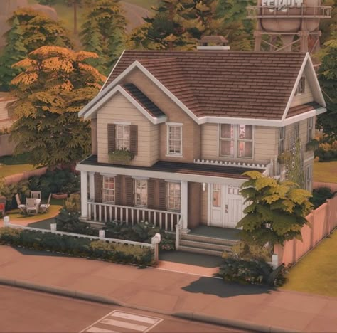 Sims 4 Build Exterior, Sims 4 Houses Single Story, 20x15 Sims 4 House Plan, Simple Sims House, Sims 4 Small Suburban House, Sims 4 Copperdale Family House, Sims 4 Houses Outside, Sims 4 90s House, Cute Family Home Sims 4