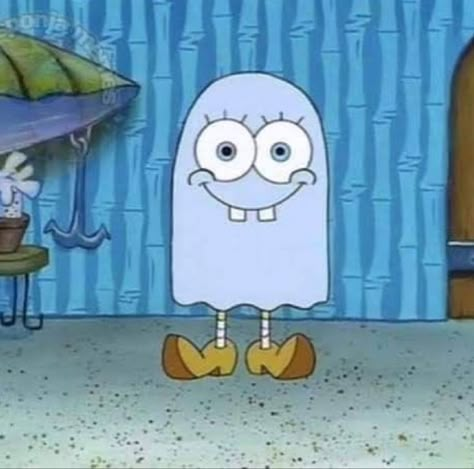 Spongebob Halloween, Halloween Pfps, Spongebob Funny Pictures, Spongebob Pics, Halloween Pfp, Spongebob Painting, Spongebob Funny, Spongebob Memes, Sponge Bob