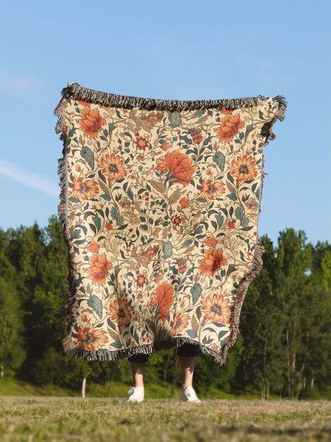 Embracing Cottagecore: A Lifestyle of Nostalgia and Tranquility Boho Throw Blanket Fleece, Floral Blanket Throw, Living Room Throws Blanket Couch, Flower Throw Blanket, Blanket Wall Decor, Vintage Floral Tapestry, Dark Cottagecore Bedding, Vintage Throw Blanket, Eclectic Blanket