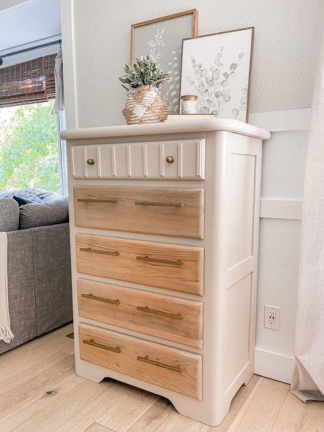 Tall Oak Dresser Gets a New Look Oak Drawers Upcycle, Re Furbished Dresser, Upcycled Drawers Ideas, Repainting Dresser, Dresser Diy Makeover, Two Toned Dresser, Furniture Flipping Ideas, Refurbished Hutch, Desk Colors