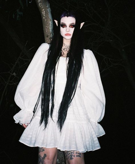 Zheani Sparkes, Fairy Core Outfits, Hippie Style Clothing, Goth Women, Feminine Aesthetic, Music Photography, Black Aesthetic, Party Outfit, Fashion Inspo Outfits