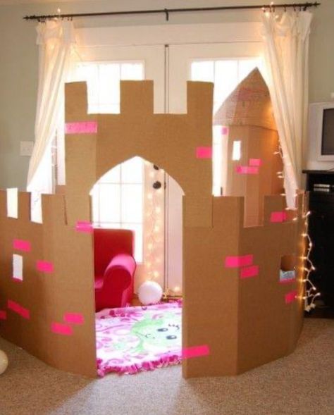 Diy Fort, Diy Paper Art, Cardboard Castle, Summer Candy, Great Inventions, Square Paper, Origami Art, Social Gathering, Candy Land Christmas