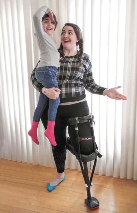 iWalk 2.0, A Cleverly Designed Hands-Free Crutch For Lower Leg Injury Support With Walking Stability Injured Leg, Knee Scooter, Chronic Lower Back Pain, Broken Foot, Ankle Surgery, Leg Injury, Poor Circulation, Over The Edge, Surviving Motherhood