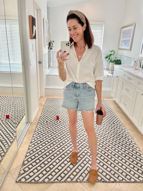 Woven Mules Outfit, Natalie Borton, Mules Outfit, San Diego Art, Woven Mules, Jeans Tops, Long Shorts, Outfit Details, Personal Stylist