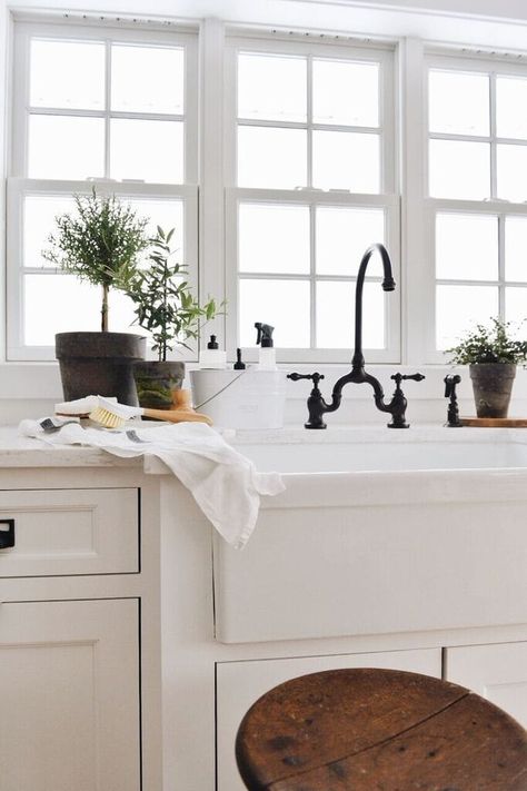 Our New Farmhouse Sink & Setup!! Builder Grade Kitchen, Farmhouse Sink Faucet, Cottage Kitchens, Kitchen Farmhouse, Farmhouse Sink Kitchen, Farmhouse Sink, White Cabinets, Counter Top, Kitchen Style