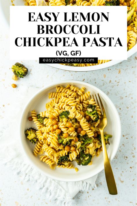 This lemon broccoli chickpea pasta has a perfectly balanced flavor with super simple ingredients. Plus, this pasta has a healthful punch of protein (26 grams!) thanks to the power of chickpeas! Overall, this easy chickpea pasta is one satisfying meal that also happens to be great for you. Banza Pasta Recipes Healthy, Chick Pea Pasta Recipe, Chickpea Pasta Recipes, Chickpeas Pasta, Chickpea Dishes, Broccoli Chickpea, Lemon Broccoli, Banza Chickpea Pasta, Pegan Diet