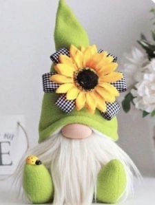 Diy St Patricks Day Decor, Macrame Owl, Gnomes Diy, Scandinavian Gnomes, St Patrick's Day Crafts, Fall Halloween Crafts, Diy Gnomes, Gnome Patterns, Gnomes Crafts