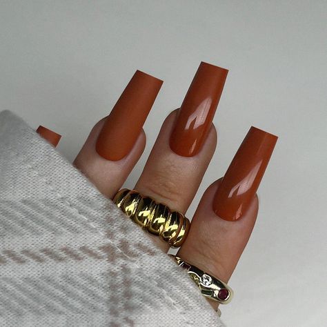 C U S T O M * P R E S S * O N * N A I L S Custom made press-on nail sets are handmade by myself using high quality, salon grade nail tips, gel polish, and top coat. Material * Gel Style Pictured * Square Pictured Color: Bright Burnt Orange. H O W * T O * O R D E R * First: Know your nail size! Either purchase a sizing kit ( only $5 + free shipping ) or use a soft tape measure using MM and match to the size chart. ( Measuring instructions are in the photos of every listing! ) I highly recommend t Burnt Organs Nails, Burnt Orange Stiletto Nails, Plain Fall Nails Simple, Orange Matte Nails Coffin, Pumpkin Spice Nails Acrylic, October Color Nails, Burned Orange Nails, Matte Orange Nail Fall, Yummy Fall Dinner Recipes