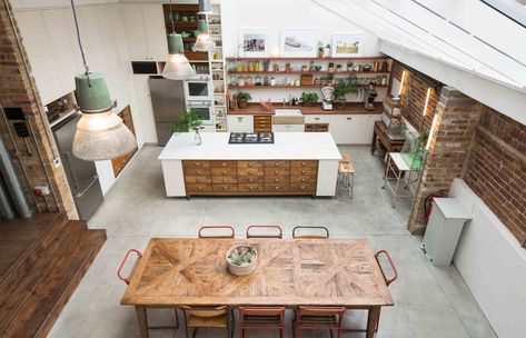 Retreat Chef Academy | Bettina’s Kitchen Cooking School Interior, Cooking Classes Design, Coffee House Design, Communal Kitchen, Islington London, School Interior, Apartment Makeover, Paper Mill, 카페 인테리어 디자인