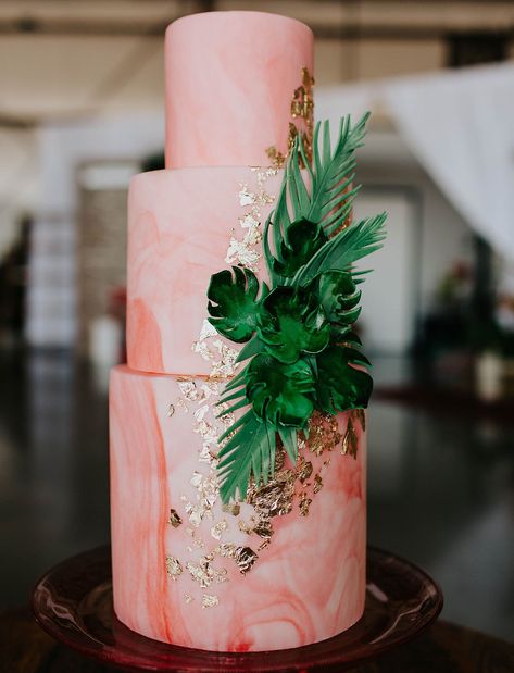 pink marble cake/ Tropical wedding cake/ tropical wedding / Свадьба в стиле тропики/ тропическая свадьба/ свадебный торт в стиле тропики #tropical #weddings #weddingideas Coral Wedding Cakes, Tropical Wedding Cake, Extravagant Wedding Cakes, Colorful Wedding Cakes, Extravagant Wedding, Pink And Gold Wedding, Romantic Wedding Cake, Simple Wedding Cake, Marble Cake