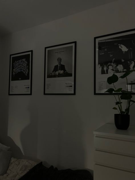 #aesthetic #roomdecoration #room #roomtour #roomdecor #taco #tacohemingway #drake #playboicarti #roomaesthetics #roomdecorideas #roomideasbedroom Drake Bedroom Decor, Drake Room Aesthetic, Marvins Room Drake Aesthetic, Drake Room Decor, Romantasizing Life, Apartment Vibes, Room Vibes, Luxury Room, Luxury Room Bedroom