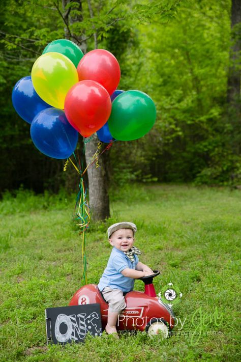 ©PhotosbyJeni www.photosbyjeni.com 1st Birthday Photo Shoot Ideas Outdoor, First Year Photoshoot For Boy, 1st Birthday Photoshoot Outdoor, One Year Photoshoot Ideas, Boy Birthday Pictures, Baby Birthday Photoshoot, Baby Birthday Decorations, 1st Birthday Pictures, 1st Birthday Photoshoot