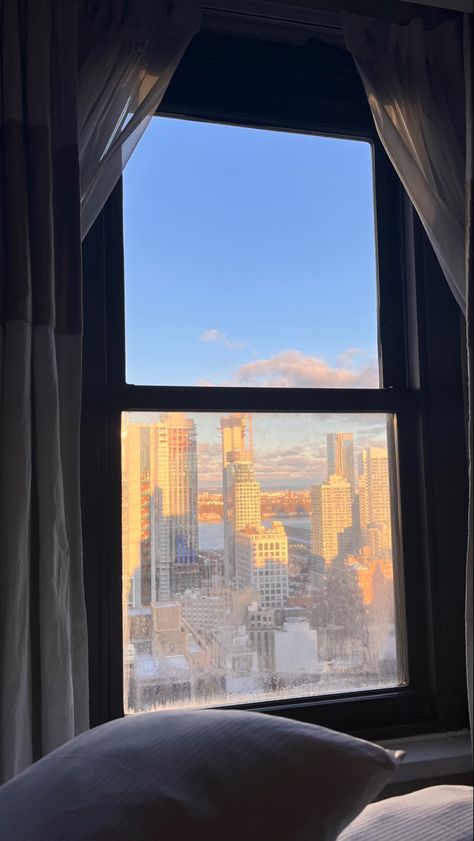 #sunrise #nyc #aesthetic #view #panorama #windowview Sunny New York Aesthetic, Sunrise City, Aesthetic View, Nyc Aesthetic, Sun Rise, Pole Star, Morning Sunrise, New York Aesthetic, Window View