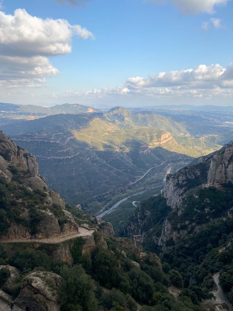 View From Mountain Top, Mountain View Aesthetic, Spanish Mountains, Spain Mountains, View Of Mountains, Mountains Aesthetic, Mountain Hike, Scenery Photography, Big Mountain