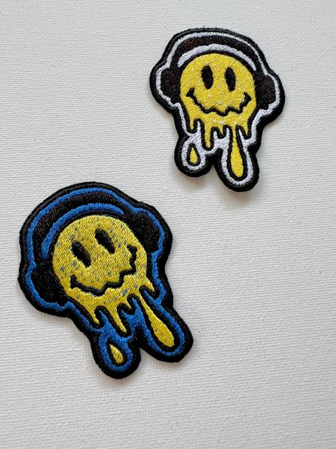 Melting smiley face embroidered patches, sew on patches, kpop patches, embroidered patches, smiley face, embroidery, patches, applique, by shopchinguembroidery on Etsy Crust Patches, Kpop Patches, Embroidery Patches Designs, Melting Happy Face, Patches Aesthetic, Smiley Face Embroidery, Melting Smiley Face, Face Embroidery, Custom Embroidered Patches