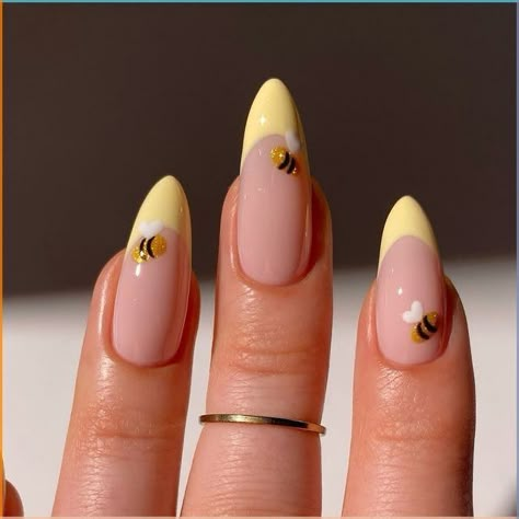 Round Tip Nails Designs, Cute Yellow Nail Designs, Nicola Coughlan Nails, Nail Ideas Round, September Nail Art, Chloe Nails, Bee Nails, Different Nail Designs, Fall Nail Ideas