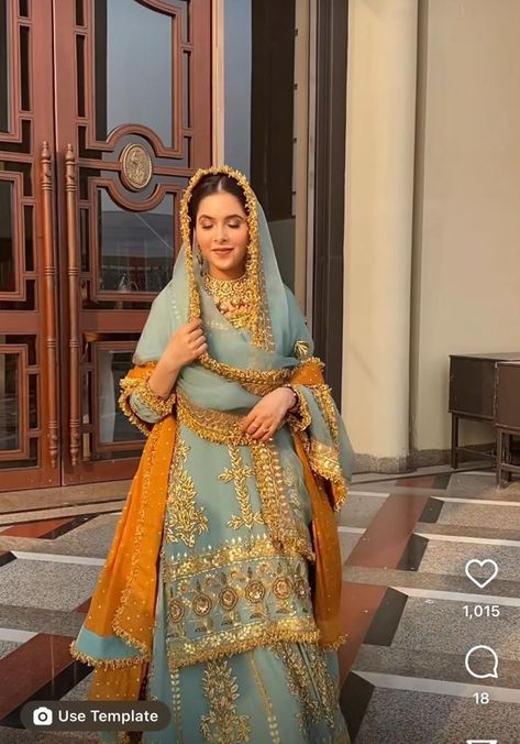 Shagun Outfit For Bride, Jagoo Outfit Punjabi Bride, Shagun Dresses For Bride, Engagement Punjabi Outfits, Jagoo Outfit, Parandi Hairstyles Punjabi, Punjabi Engagement Outfit, Punjabi Wedding Suit, Bridal Suits Punjabi