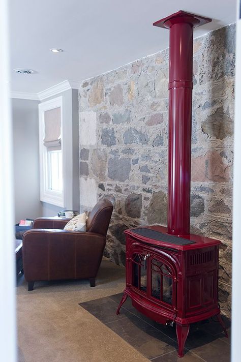 Gas Stove Fireplace, Fireplace Rustic, Woodburning Stove Fireplace, Corner Stove, Stove Decor, Wood Stove Hearth, Wood Burning Stoves Living Room, Coastal Cabin, Stone Walls Interior