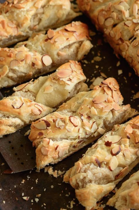 Sweet Almond Pastry: best served warm for breakfast! Perfect #Brunch food! Almond Paste Recipes, Almond Desserts, Almond Pastry, Resepi Biskut, Breakfast Sweets, Almond Paste, Breakfast Pastries, Decadent Cakes, Puff Pastry Recipes