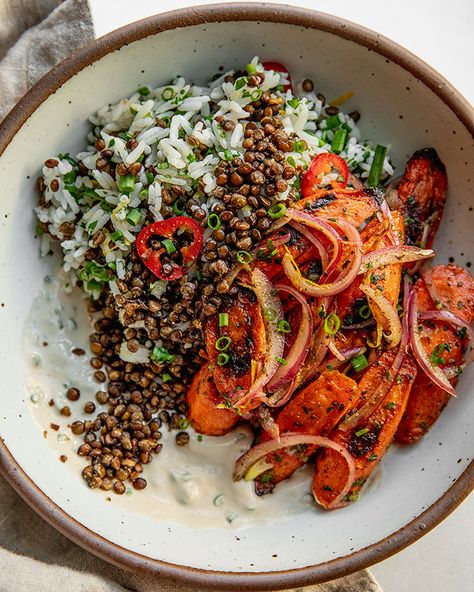 Vegetarian Entertaining, Marinated Onions, Roasted Lentils, French Lentils, Savoury Recipes, Tahini Sauce, Creamy Garlic, Vegan Eating, Tahini