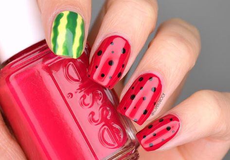 40+ Darling Watermelon Nails To Try Out For A Fun Manicure Simple Watermelon Nails, Red Watermelon Nails, Yalda Nail Design, Yalda Nail, Nails Watermelon, Watermelon Season, Fruity Nails, Watermelon Nail Designs, Paper Nails