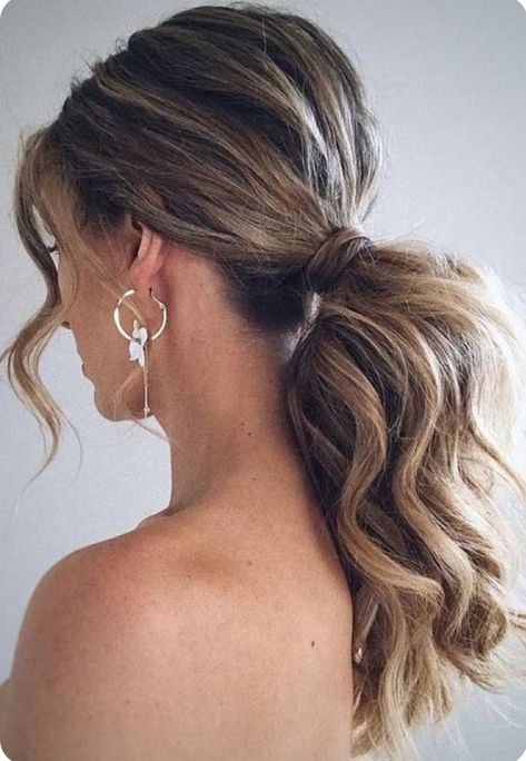 Medium Length Wedding Ponytail, Bridesmaid Hair Ponytail Front View, Low Pony Curled Hairstyles, Low Pony For Wedding, Curled Low Ponytail Prom, Medium Length Ponytail Ideas Wedding, Glam Ponytail Short Hair, Low Dressy Ponytail, Ponytail Updos For Medium Length Hair