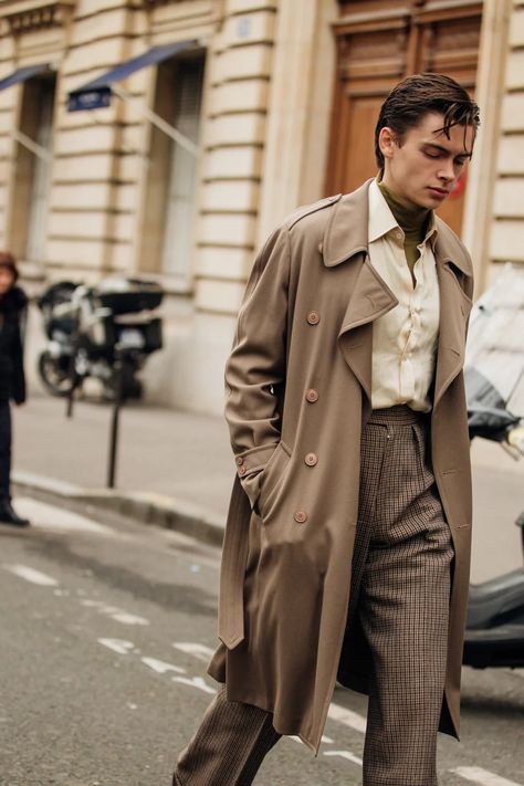 Germany Mens Fashion, Layering Men Outfits, Paris Outfits Men, Masculinity Quotes, British Man, Quotes Empowering, Paris Mens Fashion, Vogue Men, Academia Style