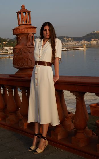 Shirt Dress Outfit, Heritage Fashion, Silk Midi Dress, Spanish Style, 가을 패션, Classic Outfits, Mode Inspiration, Looks Vintage, Parisian Style