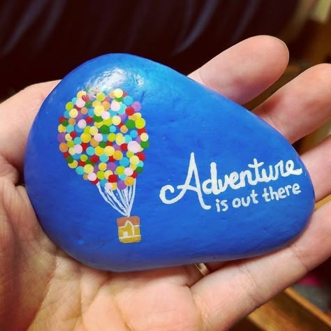 Here’s a list of 15 painted rock ideas to help inspire you! If you’re looking for easy painted rock ideas then we’ve got everything from fish designs, owls, and much more. 1. Blue Fishes Rock 2. Daisy Smile Rock 3. Rainbow Love Hearts Rock 4. Owl Rock 5. Disney’s Up Rock 6. Mushroom House Rock … Rock Kunst, Raoul Dufy, Art Pierre, Painted Rocks Kids, Paint Rocks, Painted Rocks Craft, Happy Stones, Rock Painting Ideas Easy, Painted Rocks Diy