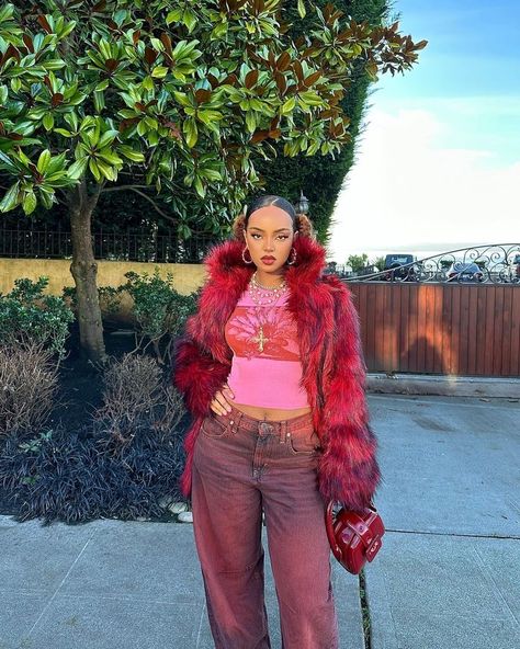 Red Fur Coat Outfit, Red Fur Coat, Fur Jacket Outfit, Red Pants Outfit, Hot Pink Outfit, Printed Blouses, Venus Fashion, Red Fur, Stylish Winter Outfits