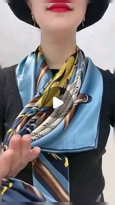 Scarf Wearing Styles, Hiking Hairstyles, Hiking Outfit Spring, Luxury Silk Scarves, Hiking Outfit Fall, Scarf Knots, Scarf Tutorial, Scarf Tie, Ways To Wear A Scarf