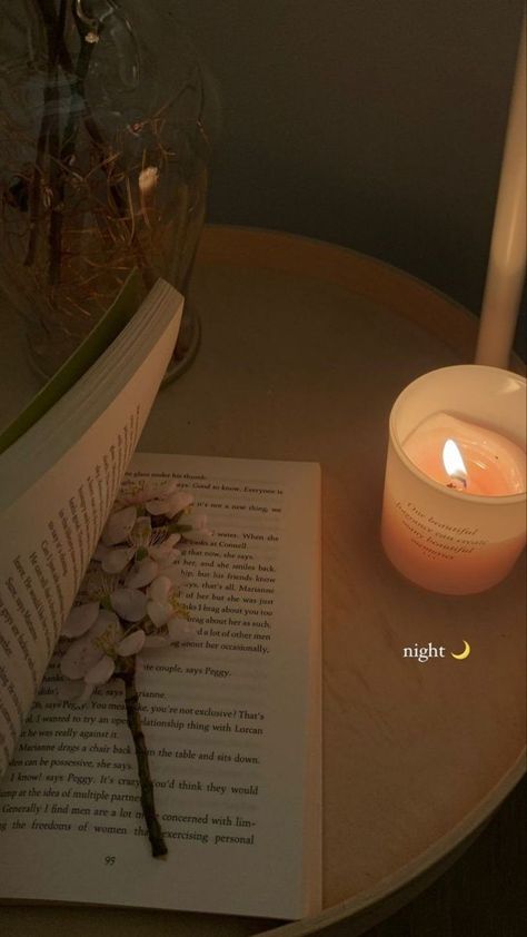 Night Reading Aesthetic, Aesthetics Night, Book Instagram, Happy Birthday Video, Diy Wall Art Decor, Story Ideas Pictures, Candle Aesthetic, Instagram Ideas Post, Book Aesthetics