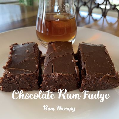 Rum Fudge Recipe, Rum Fudge, Alcohol Desserts, Rum Desserts, Boozy Baking, Boozy Treats, Alcoholic Desserts, Fudge Ingredients, Rum Recipes