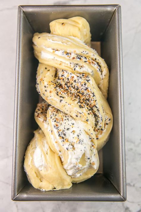 Everything Bagel Babka: filled with swirls of cream cheese and classic everything bagel seasonings, this savory babka is the perfect garlicky, oniony, salty, cream cheese swirly, breakfast, dinner, or anytime snack! #bunsenburnerbakery #babka #yeastbread #everythingbagel Savoury Babka, Savory Babka, Babka Recipes, Christmas Gift Baking, Sourdough Babka, Babka Bread, Savory Bread Recipe, Jewish Holiday Recipes, Babka Recipe