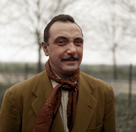 Django Reinhardt, All About Music, The Age, Music Lovers, Guitarist, Famous People, Instagram A, Men's Fashion, The Outsiders