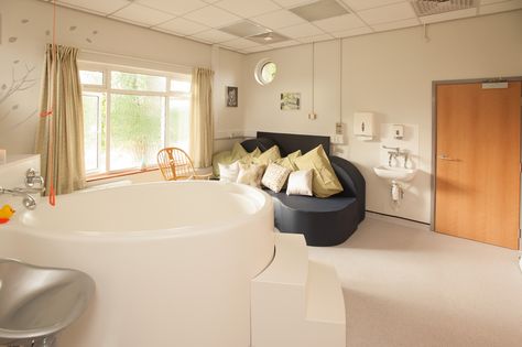 Stroud Birth Unit Birth Room, Birthing Suite, Bed N Breakfast, Birthing Center, Birth Pool, Doctors Office, Healthcare Architecture, Maternity Hospital, Hospital Birth