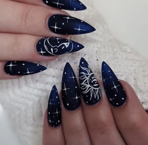 Moon And Star Nail Designs Simple, Sun Moon Star Nails, Mystical Nails Almond, Blue Witch Nails, Witchy Wedding Nails, Viking Inspired Nails, Stary Night Nail Designs, Velaris Inspired Nails, Dark Themed Nails