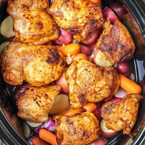 Slow Cooker Chicken Thighs Smoked Chicken Thighs, Meatballs Chicken, Garlic Meatballs, Crockpot Chicken Thighs, Vegetable Soups, Slow Cooker Chicken Thighs, Country Cook, Smoked Cooking, The Country Cook